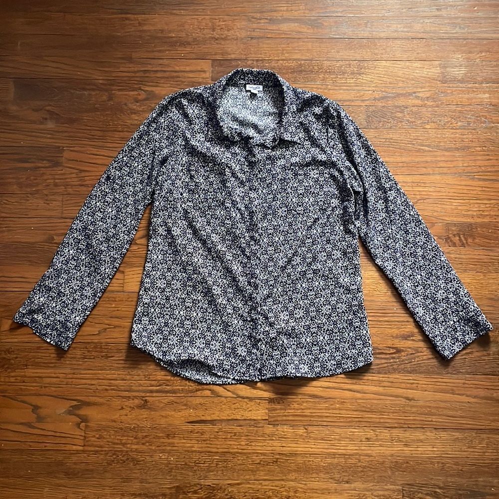 Splendid Navy & White Pattern Long Sleeve Button Down